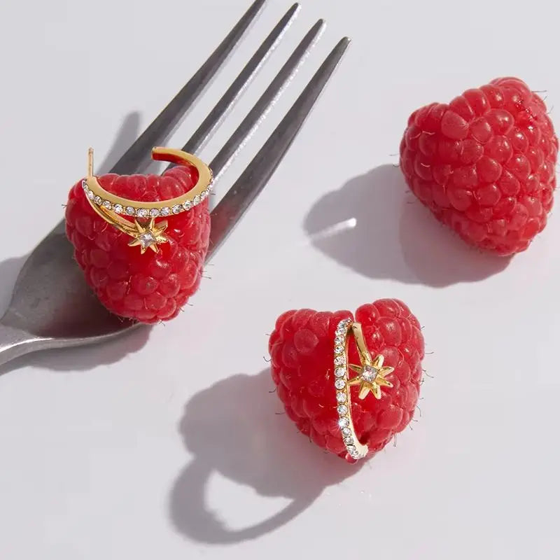 Kika Delicate C-Shaped Stud Earrings