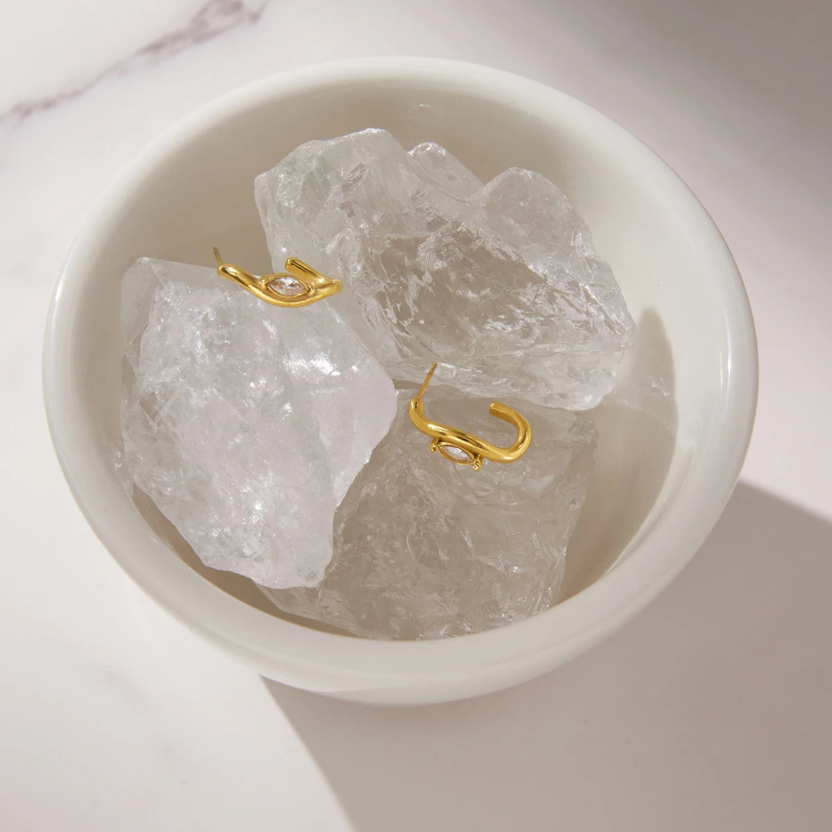Kika Delicate White Horse Eye Zircon Wave C-Shaped Earrings