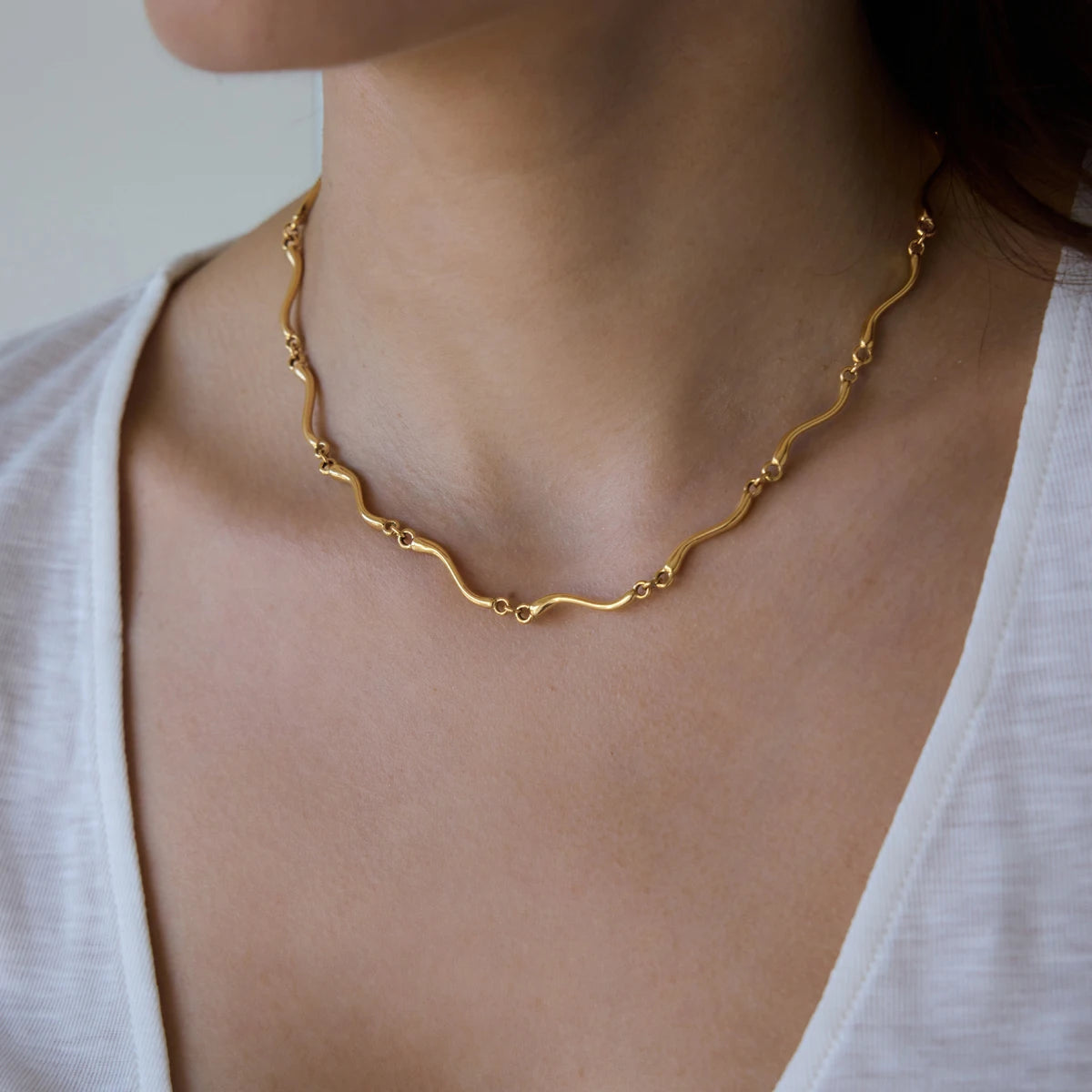 KIKA Classic Wave Shape Chain Necklace For Women Minimalist 18K Gold PVD Plated Stainless Steel Necklace Fashion Jewelry Gift