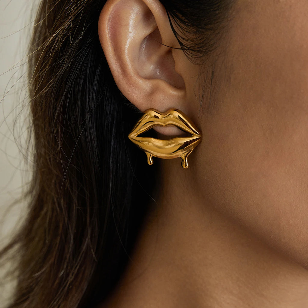 Kika Sweet And Romantic 18K Gold Liquid lip Shape Design Earrings