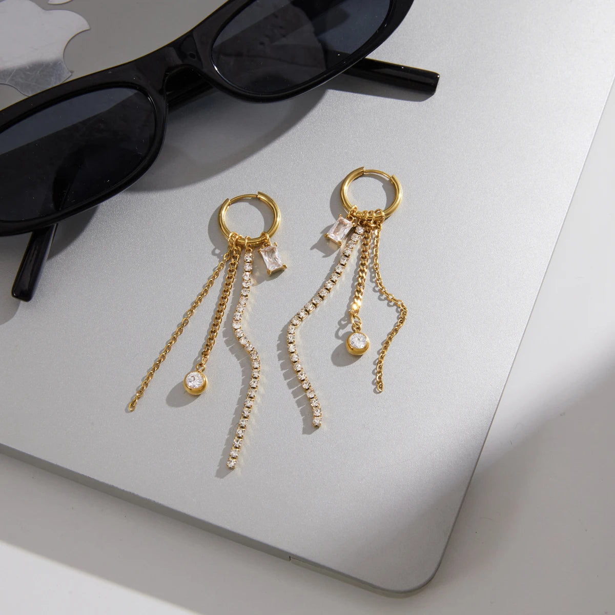 Kika Delicate White Rhinestone Chain Square Zircon Tassel Earrings m