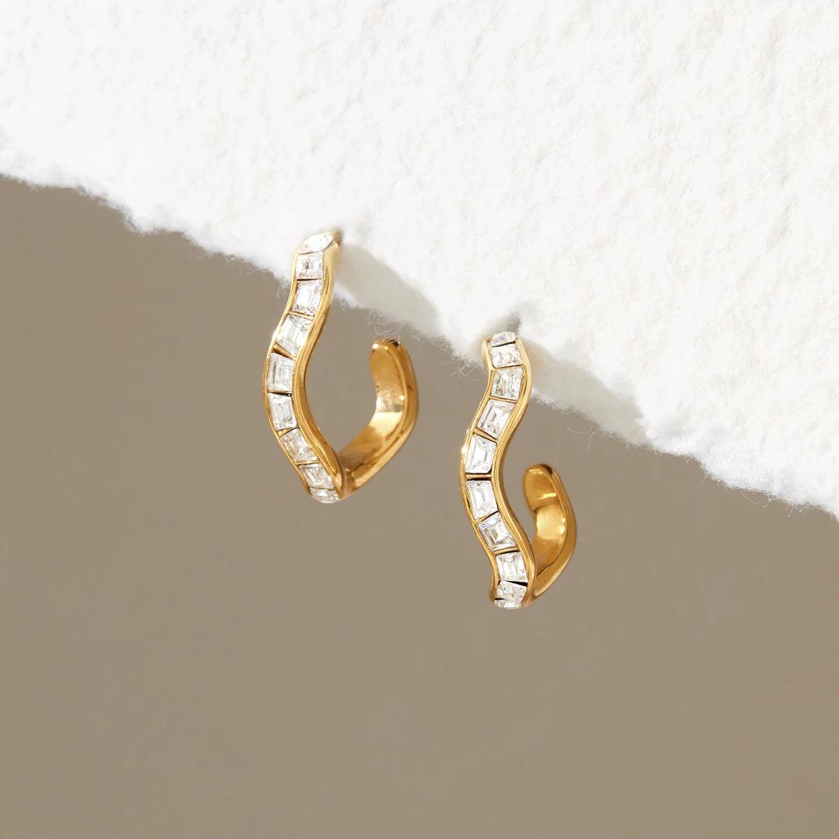 KIKA Elegant Iced Out Crystal Wave Shape Stud Earrings For Women 18K Gold Plated Stainless Steel 316L  Earrings Fashion Jewelry Gift