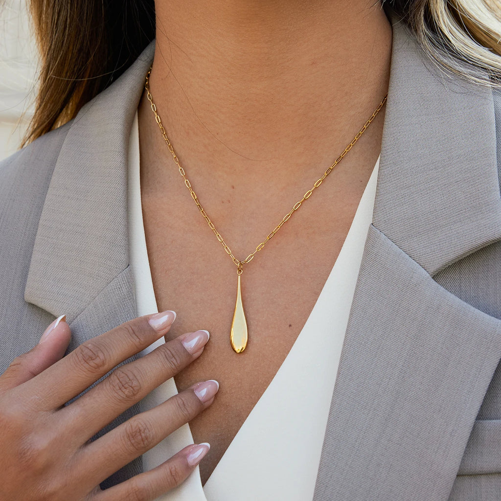 Kika Classic Water Droplet Shaped Pendant Double Layered Necklace