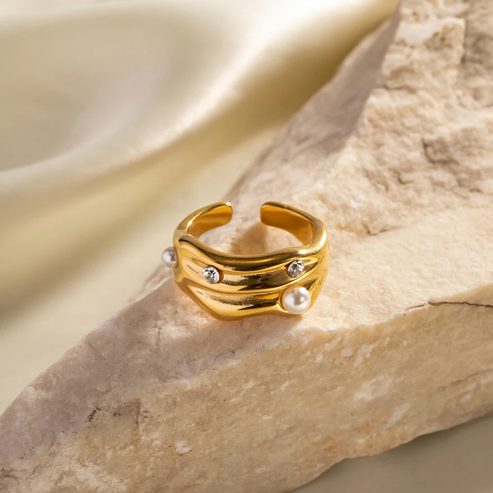 KIKA Shell Pearl Stainless Steel Opening Ring Tarnish Free Texture Exquisite Delicate Finger Charm Fashion Gold Color Jewelry