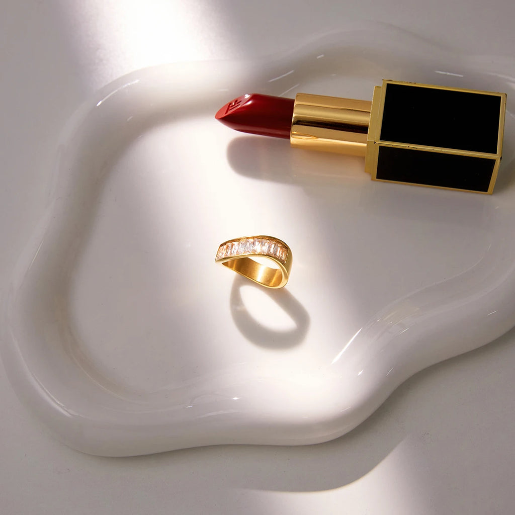 kika Classic Wave Ring