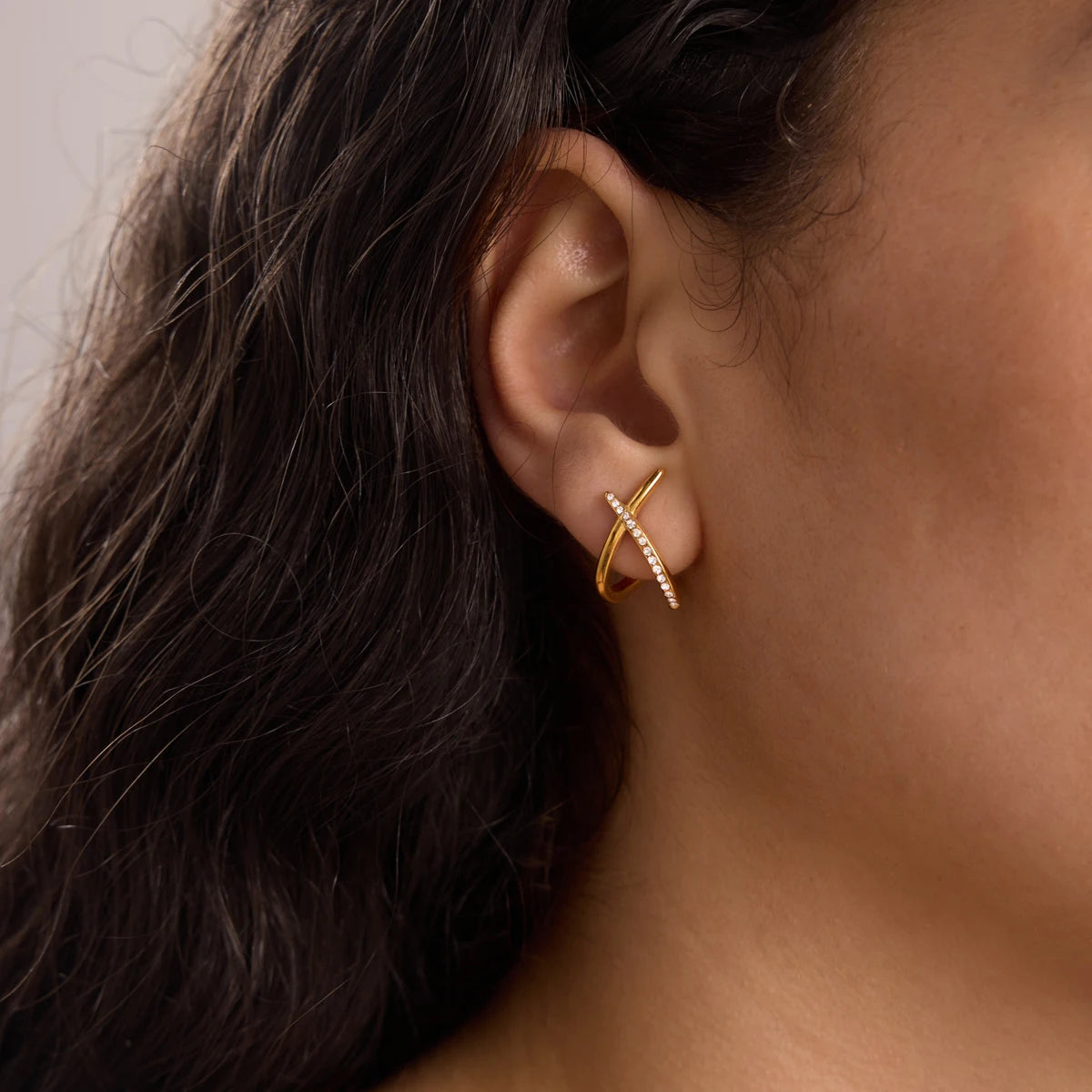 Kika Classic Crossed C Shape Stud Earrings Minimalist 18K Gold Plated Stainless Steel 316L