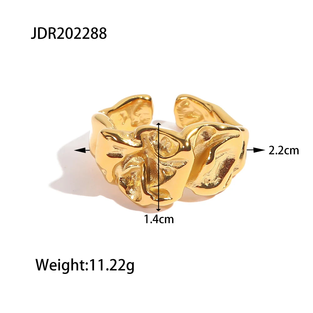KIKA Vintage Stainless Steel Unique Heart Shaped Ring Twist Design Waterproof Charm Ring for Women Statement Fashion Jewelry