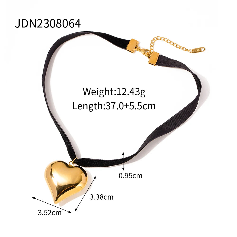 Romantic Heart Pendant Necklace