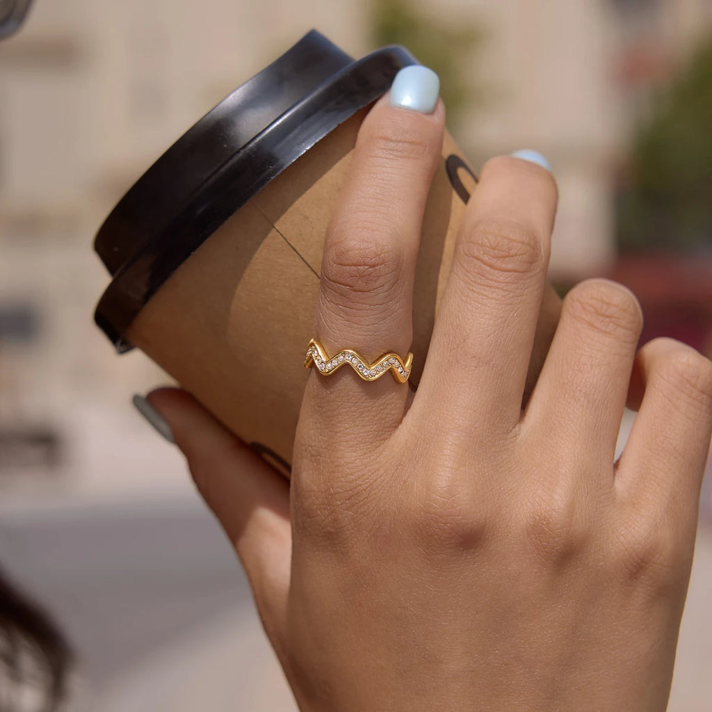 Kika Delicate Irregular Wave Design Ring