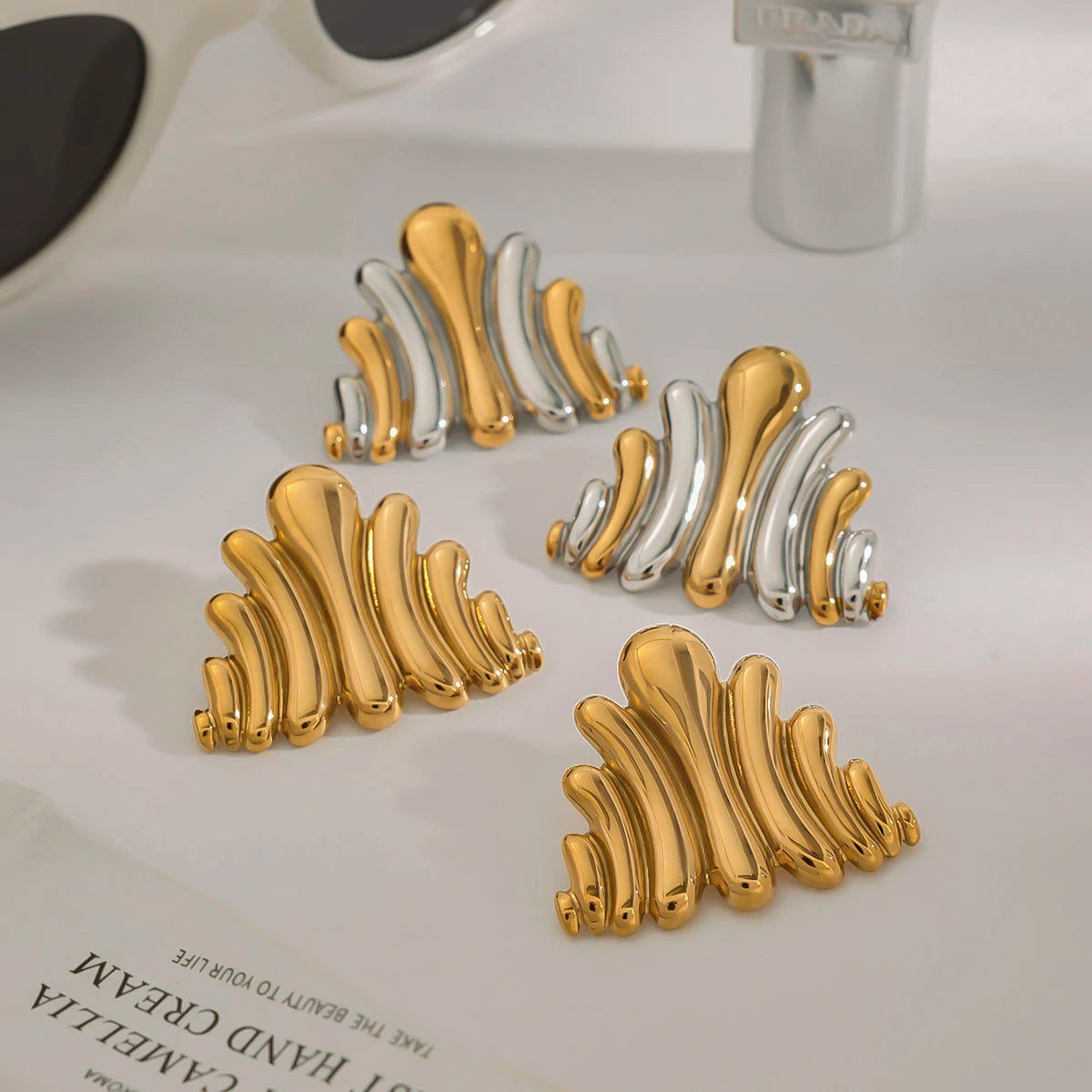 Kika Minimalist Smooth Wave Pattern Geometric Earrings