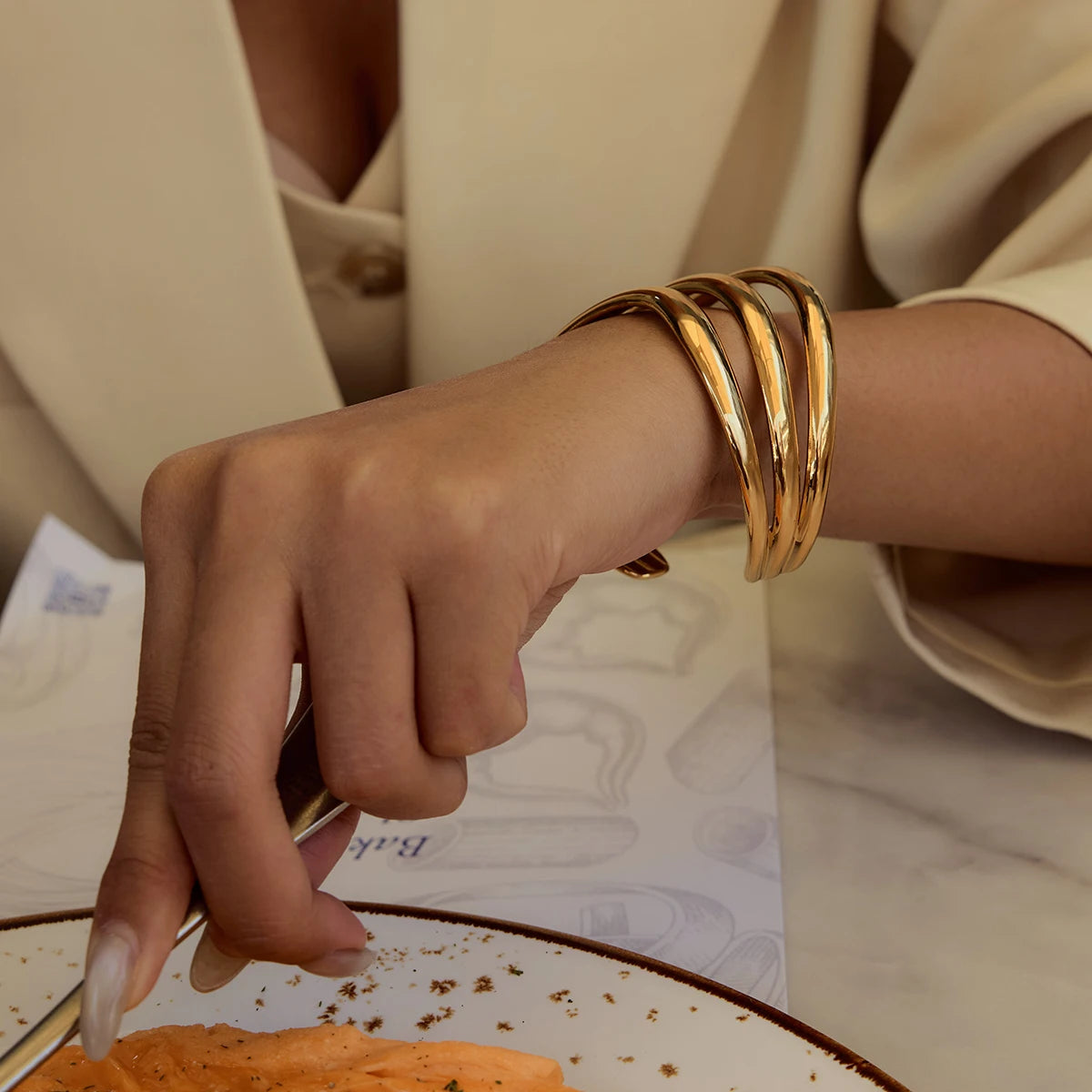 Kika Minimalist Smooth Hollow Three layer Bracelet