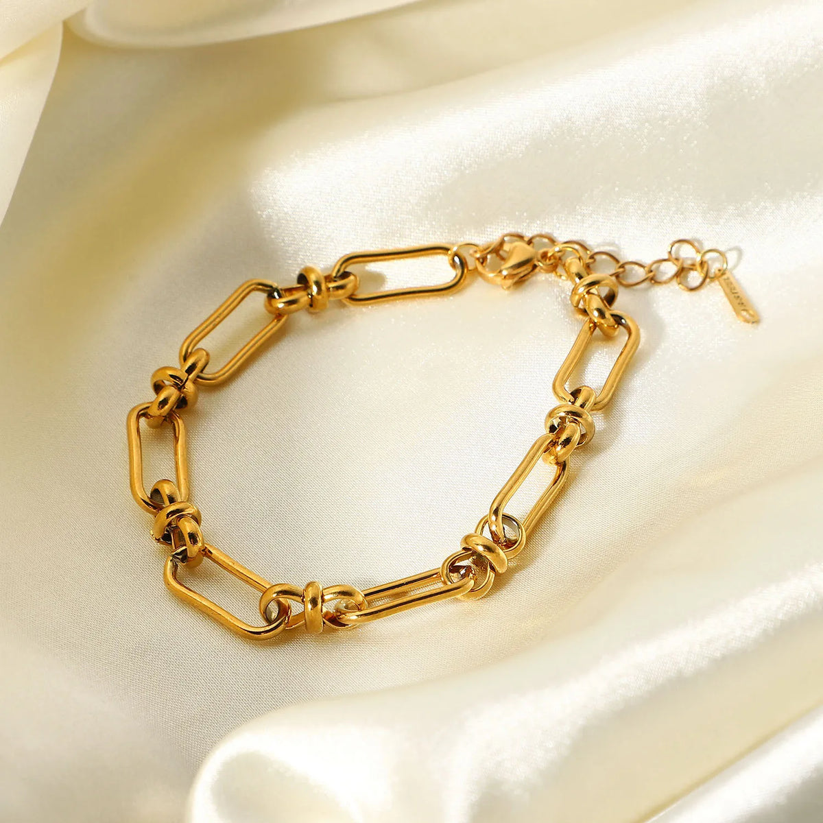Kika Retro 18K Gold Color Plated Bracelet Stackable Chain Bracelet