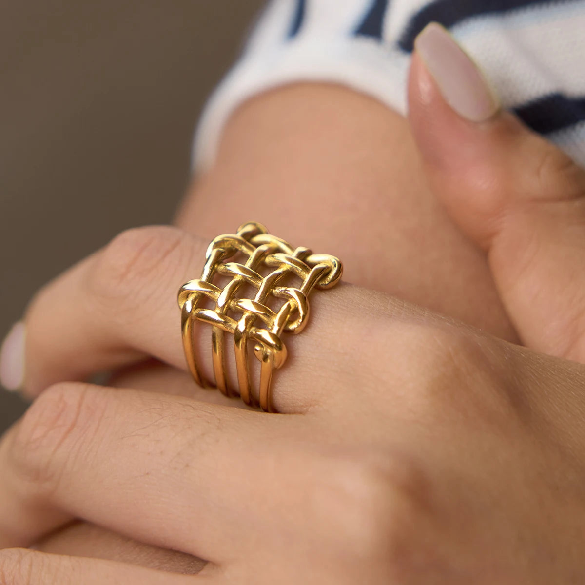 KIKA Minimalist Hollow Mesh Rings PVD Plated Stainless Steel 316L