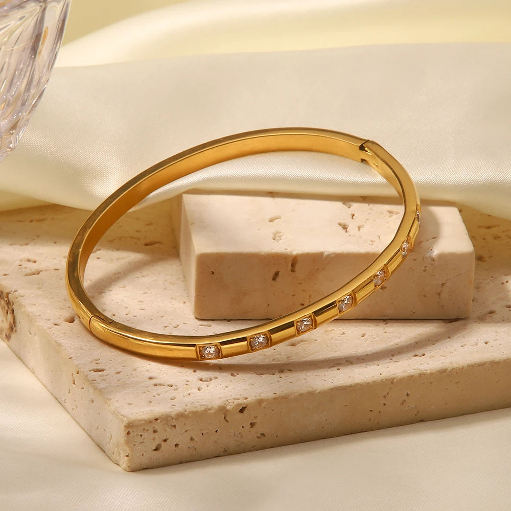 KIKA Luxury 18K Gold Plated White Round Zirconia Stainless Steel Bangles Band For Ladies Daily Wearing bijoux acier inoxidable