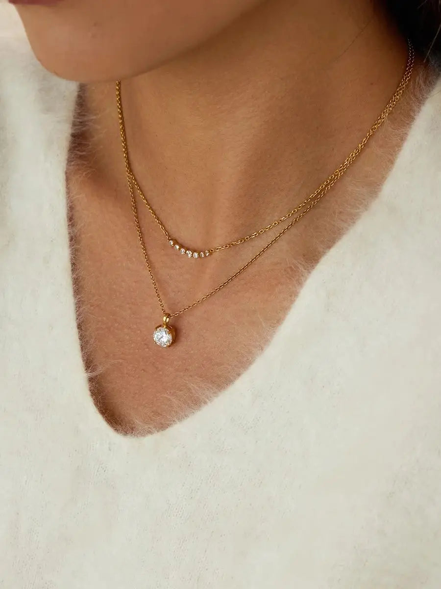 Kika White Water Droplet Zircon Necklace