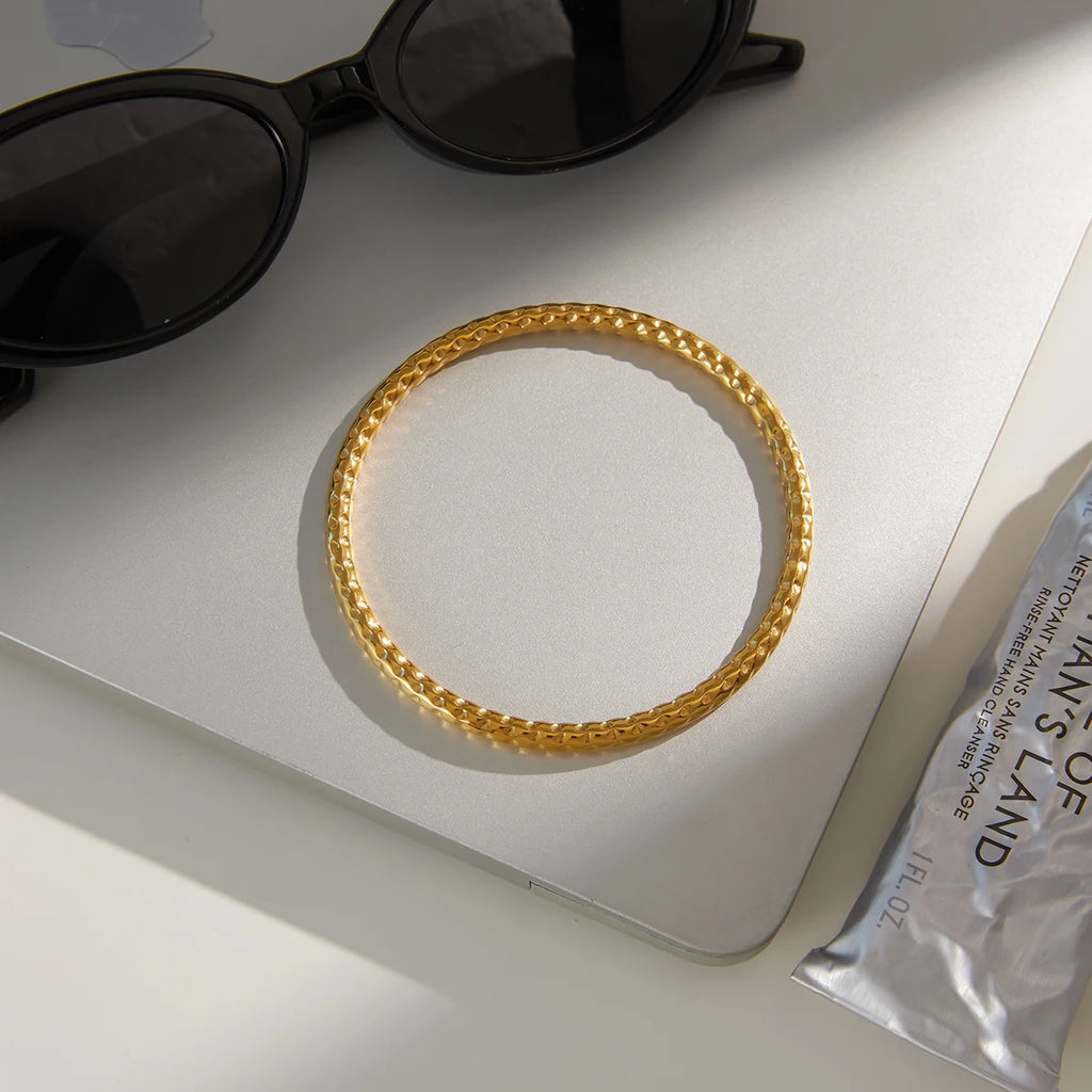 Kika Classic Hammer Patterned Bracelet