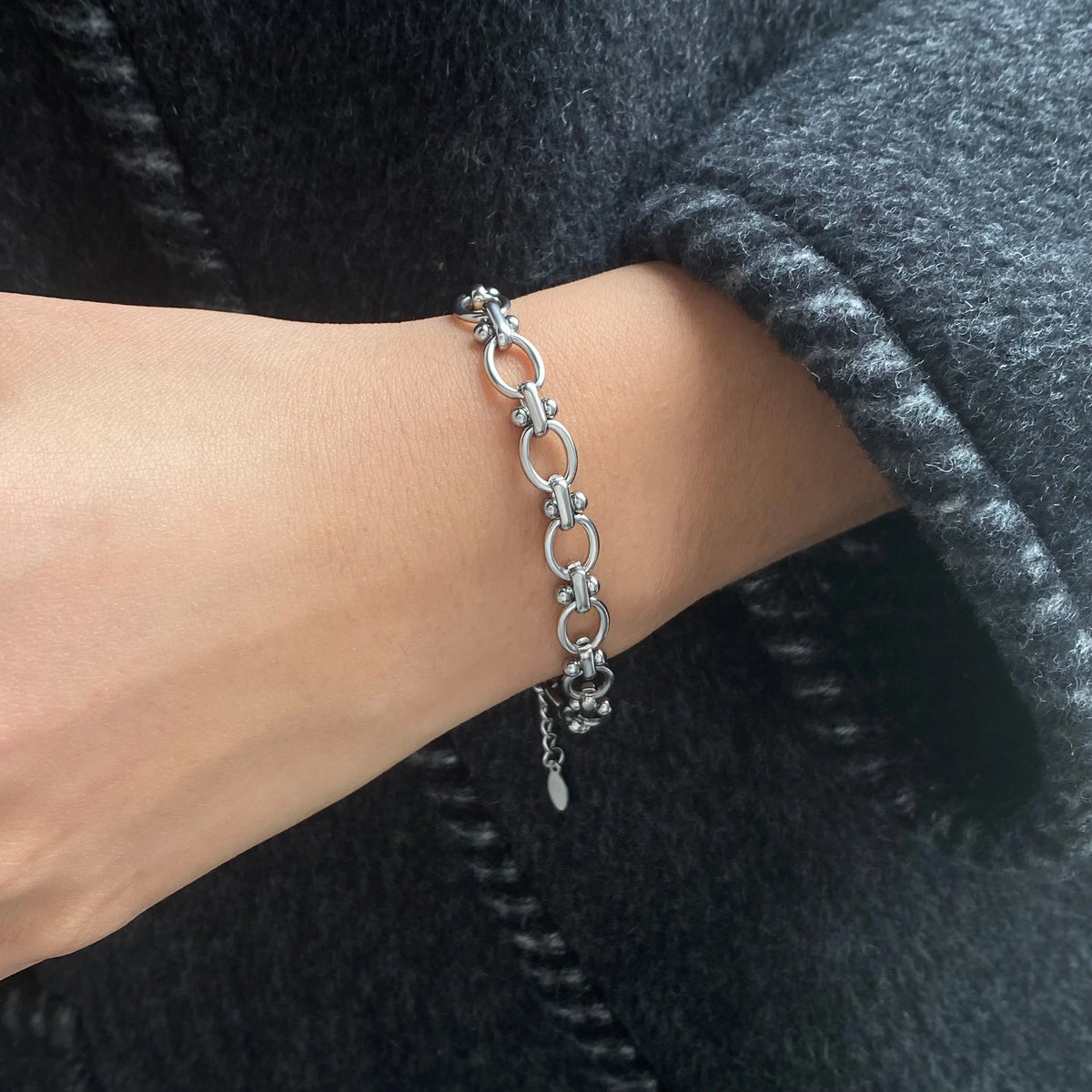 KIKA Minimalist Hammer Pattern Adjustable Bracelet Stainless Steel 316L Serpentine Chain Blade Chain Stackable
