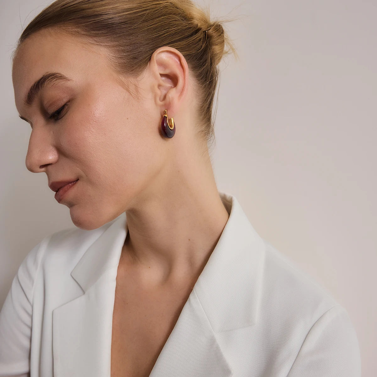 KIKA Vintage Chunky U Shape Resin Clip Earrings For Women 18K Gold PVD Plated Stainless Steel 316L