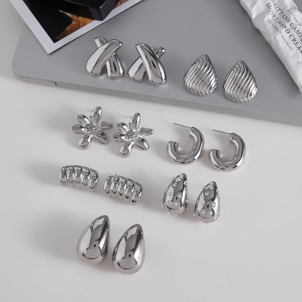 Striped Hollow Earrings Texture C