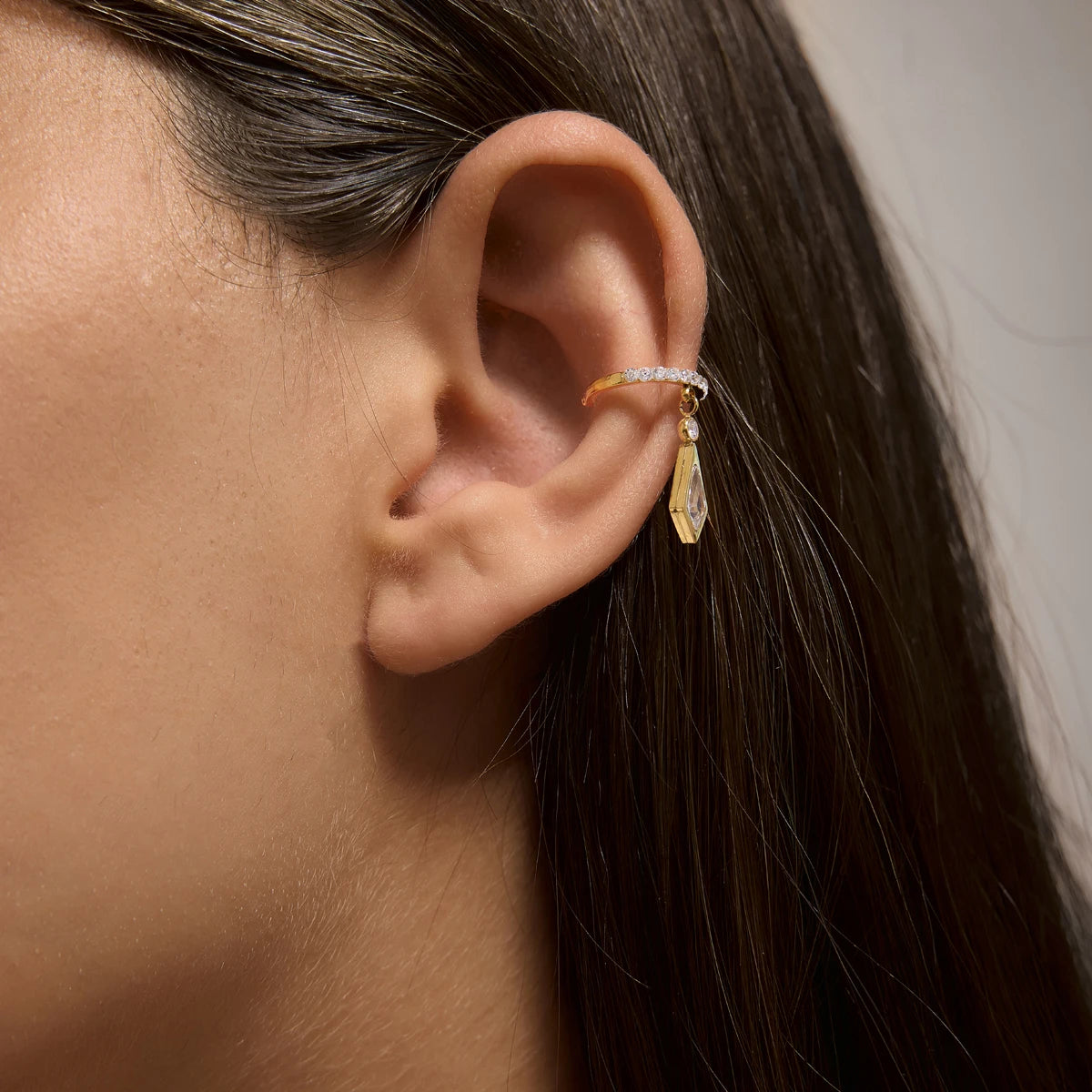 Kika Asymmetric Zircon Pendant Non-piercing Ear Clips 18K Gold PVD Plated Stainless Steel 316L