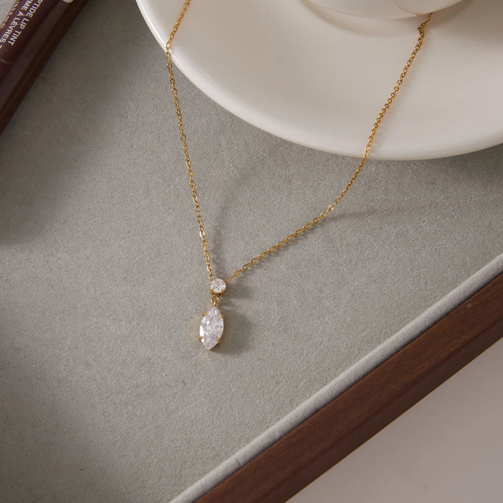 Kika Round Horse Eye Shape Zircon Pendant Necklace