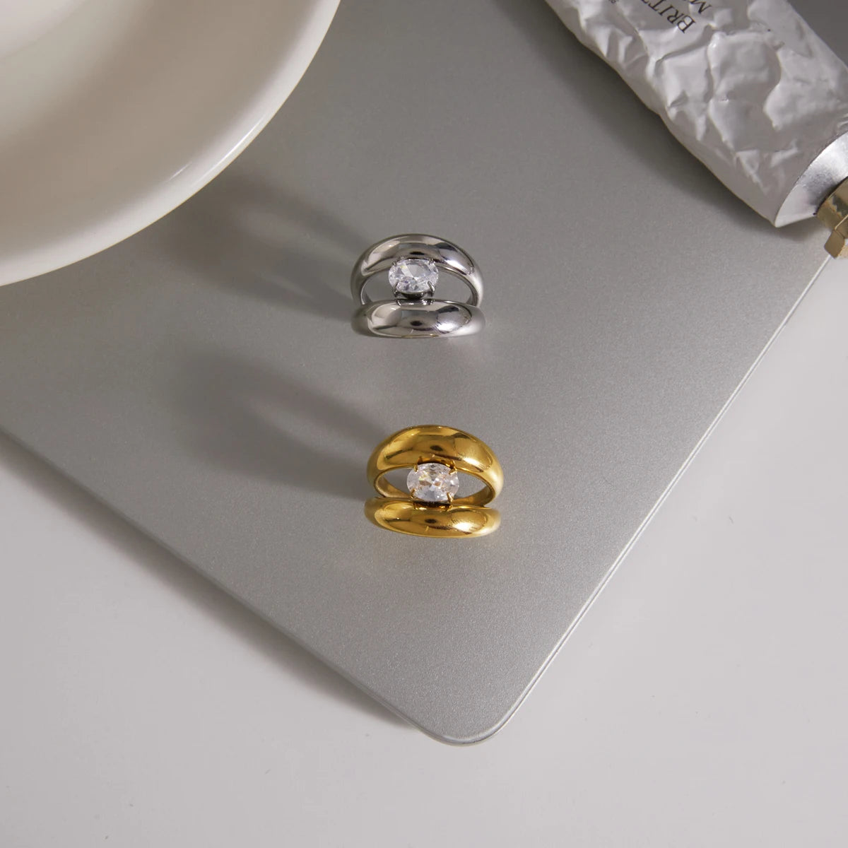 Kika Delicate Oval Zircon Double Layer Open Rings