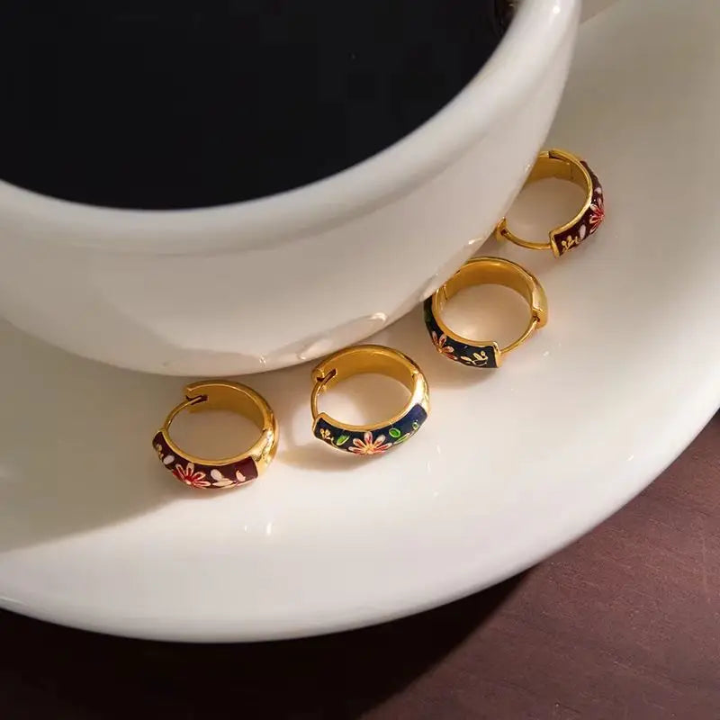 Kika Vintage Enamel Daisy Hoop Earrings
