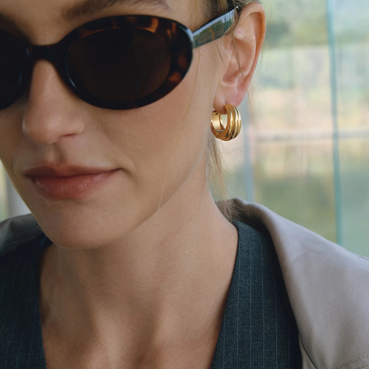 C-Shaped Hoop Earring Lady Waterproof