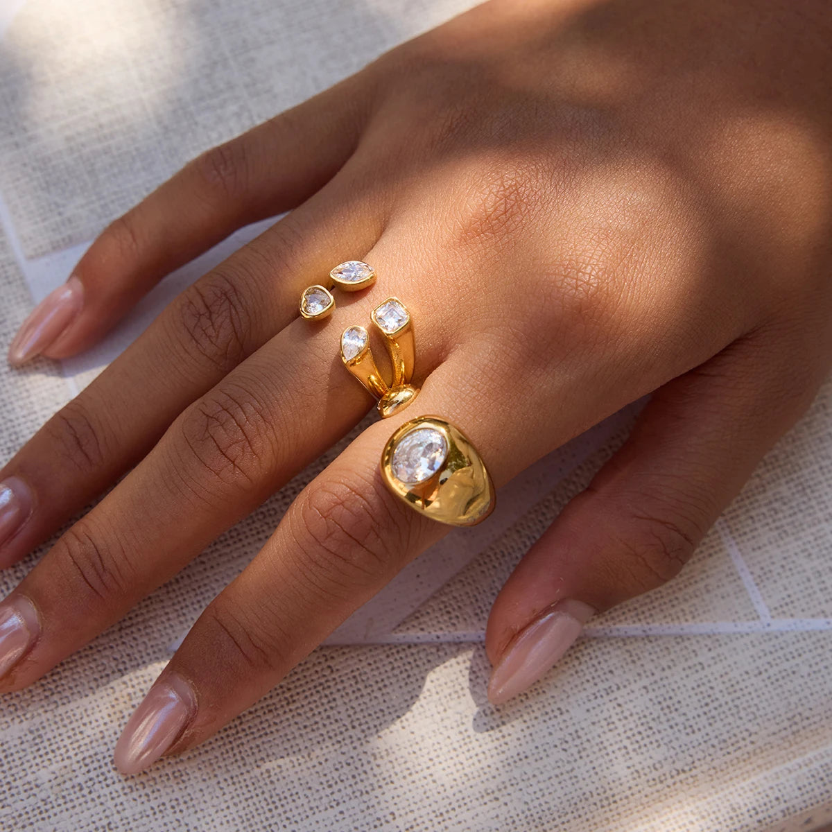 Kika Simple Classic White Zircon Heart shaped Water Drop Ring