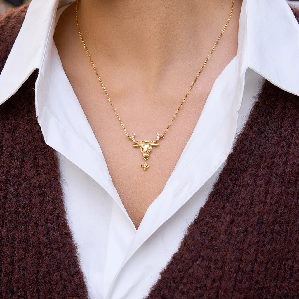 Classic Bull Head  Pendant With White Rhinestones O-Chain Necklace