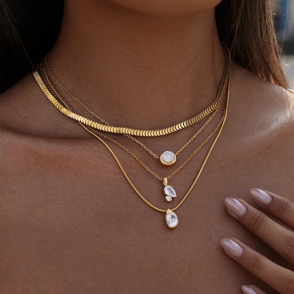 Kika  Classic Geometric Zircon Pendant Necklace Gold PVD Plated Stainless Steel 316L