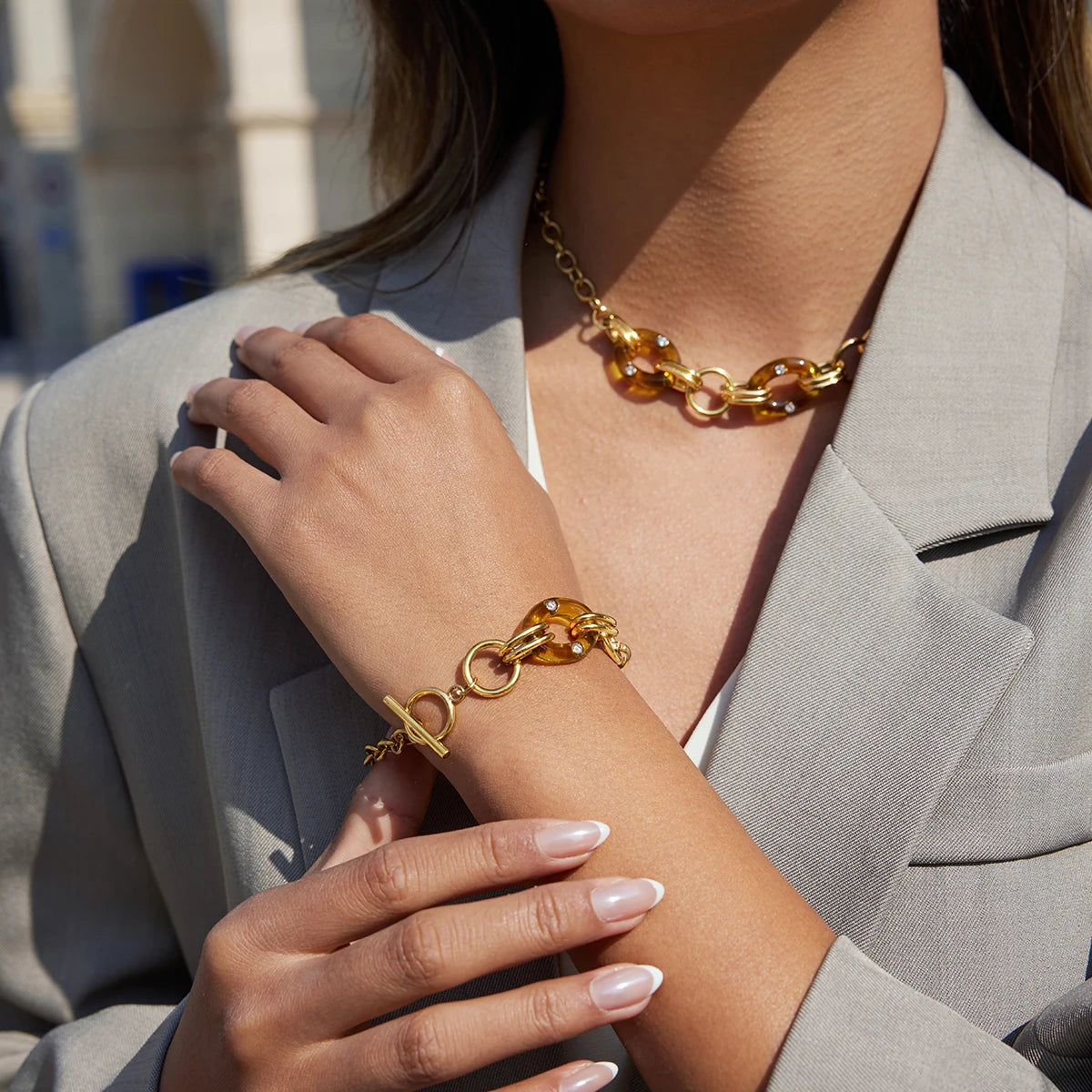 Vintage Large And Small Circular Rings Bracelet With Amber Resin Ring