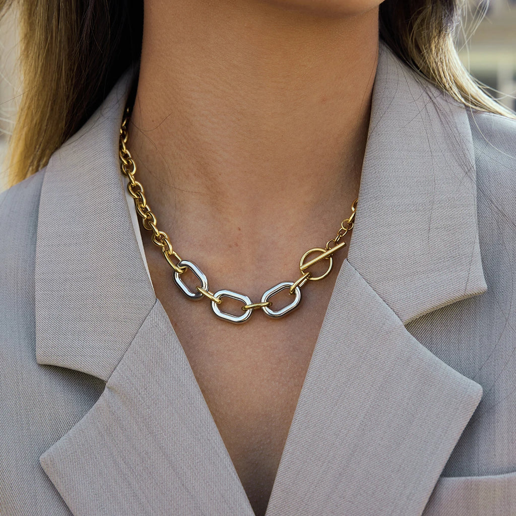 Kika Minimalist 18K Plated Gold And Silver Color Blocked Basic Chain Ot Buckle Necklace