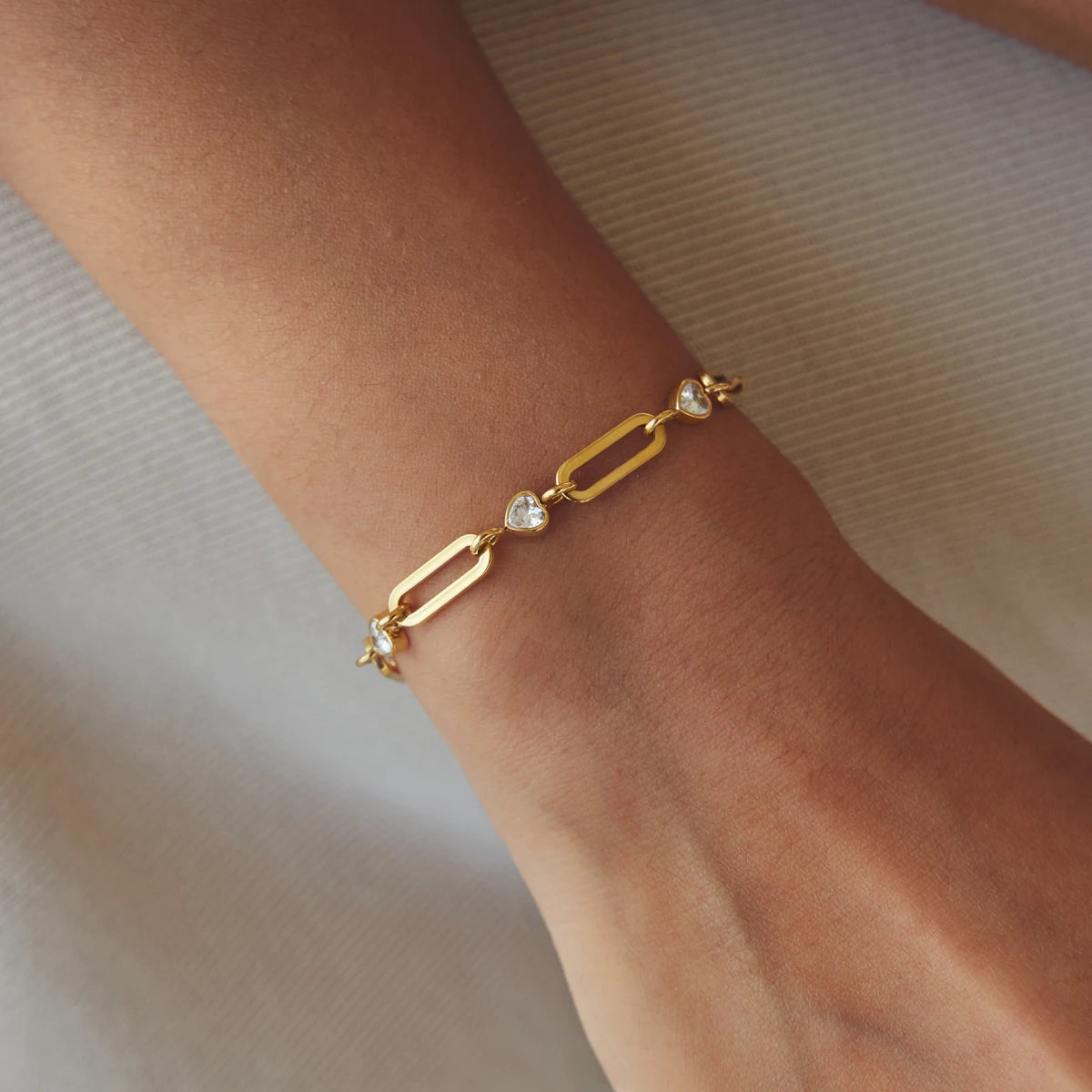 KIKA Heart Zircon Paperclip Chain Bracelet For Women Minimalist 18K Gold PVD Plated Stainless Steel Bracelet Fashion Jewelry