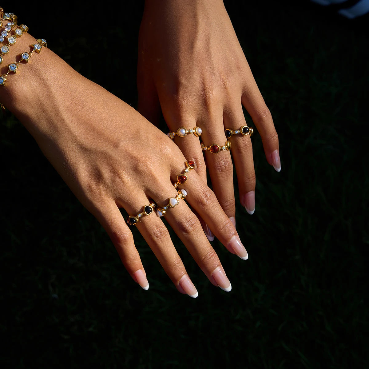 Kika Vintage 18K Gold Color Plated Stainless Steel Round Acrylic Pearl White Color