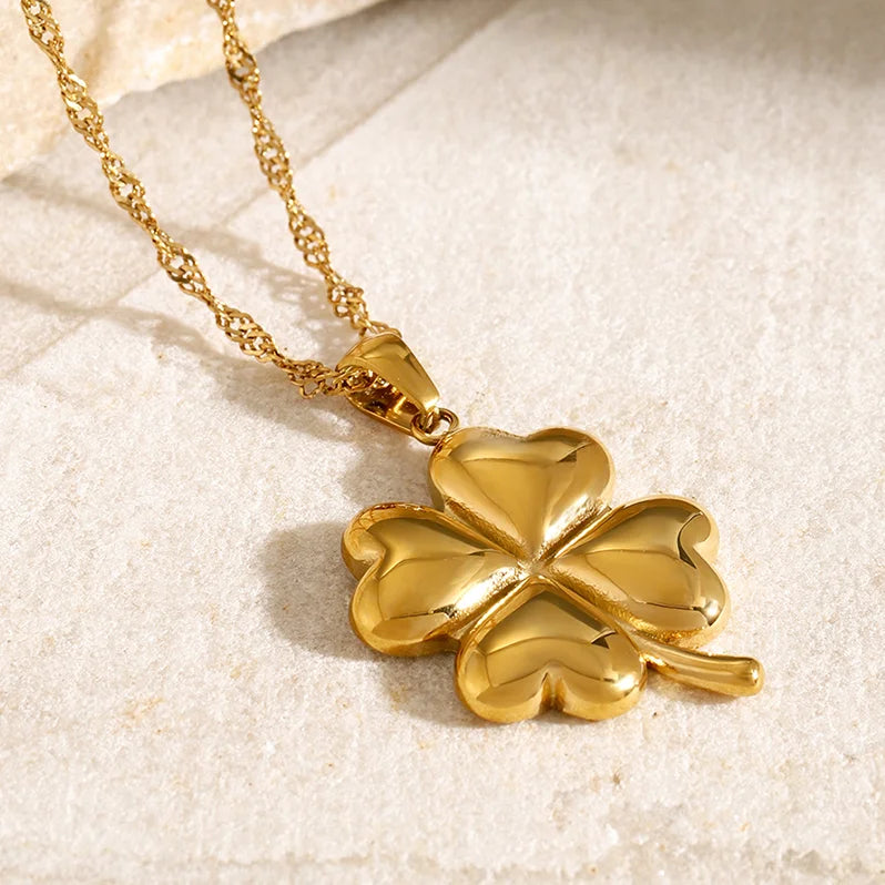 Kika Lucky Flower Pendant  Necklace Rust Proof Waterproo