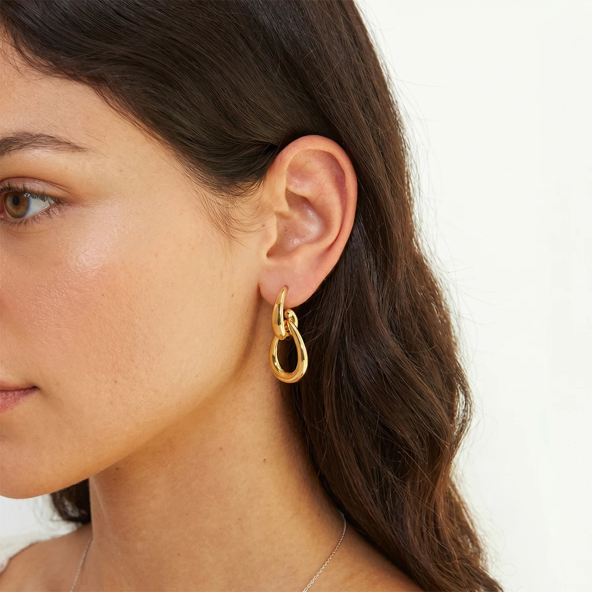 Kika Classic Hollow Water Drop Earrings