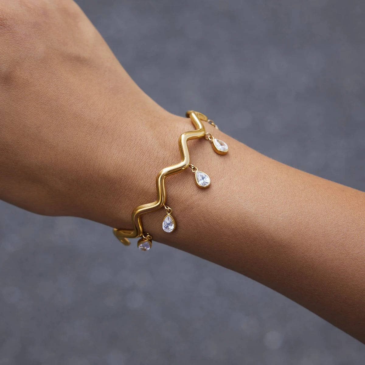 KIKA Water Drop Zircon Wave Shape Cuff Bracelet PVD 18K Gold Plated Stainless Steel 316L