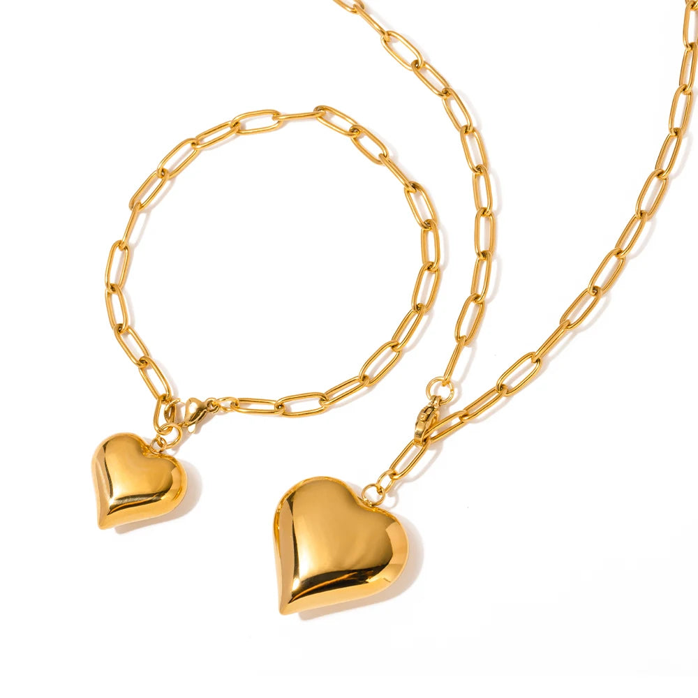 Kika Smooth Heart Pendant Chunky Choker Necklace