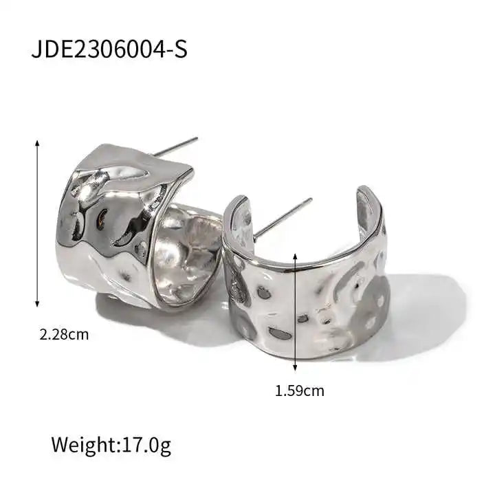 Irregular Square Hammer Heart Earrings