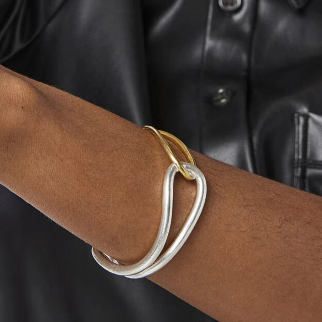 KIKA Minimalist 18K Gold Color Plated Stainless Steel Two tone Bracelet with Twisted Lines and Knots Hollow Bracelet Women's J