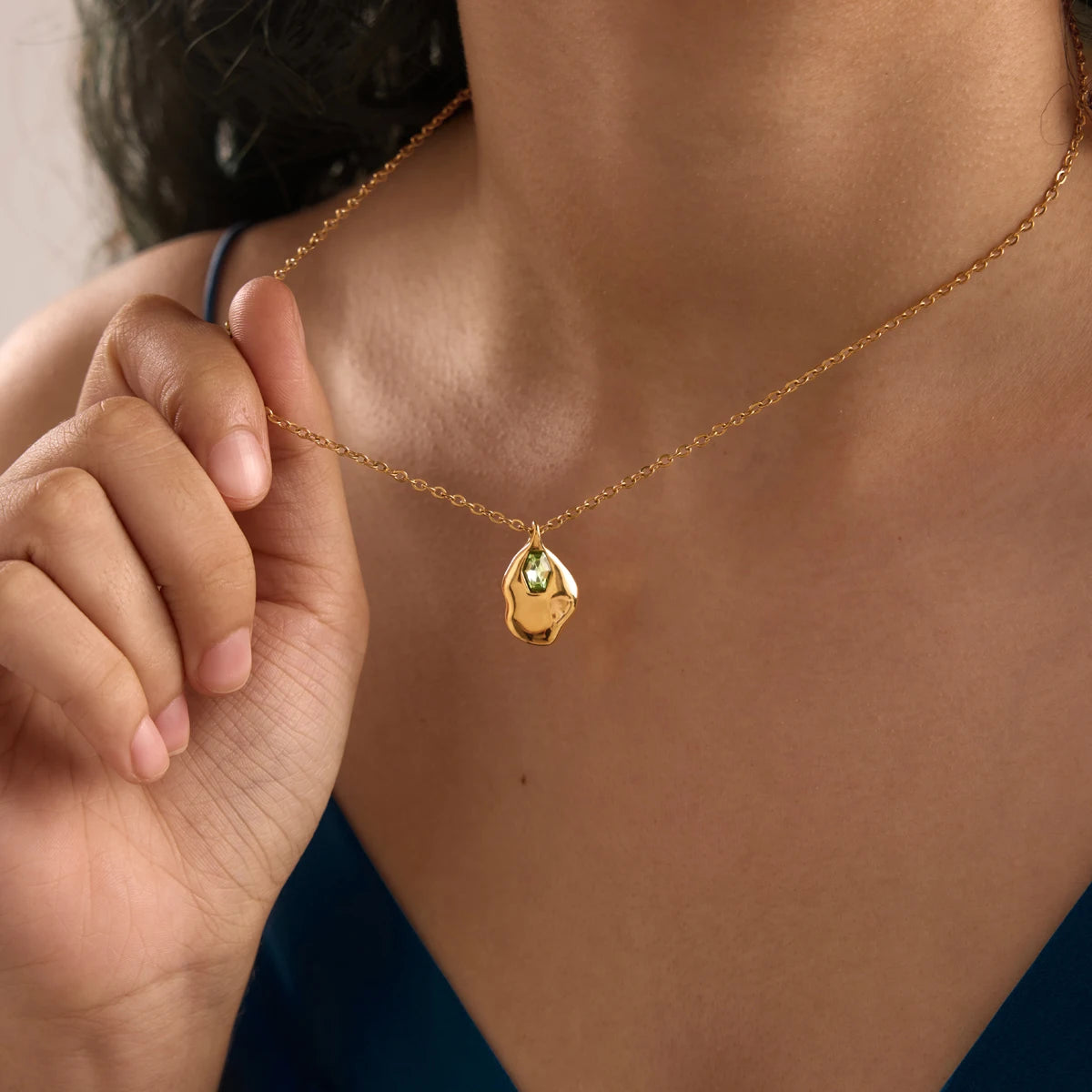 KJIKA Multicolor Glass Stone Geometric Pendant Necklace PVD  18K Gold Plated Stainless Steel 316L