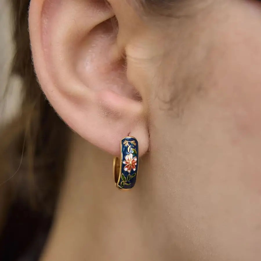 Kika Vintage Enamel Daisy Hoop Earrings