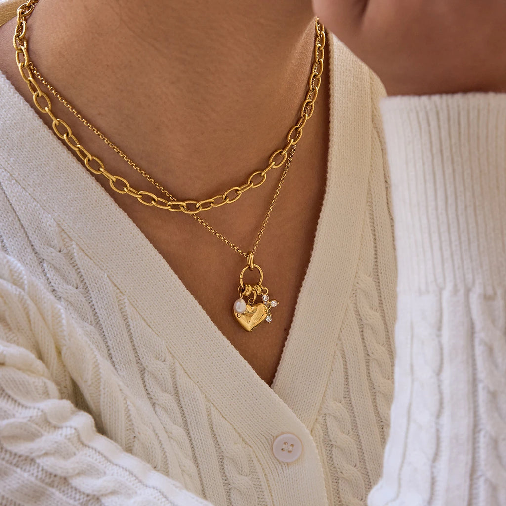 Classic Shape Pendant Necklace