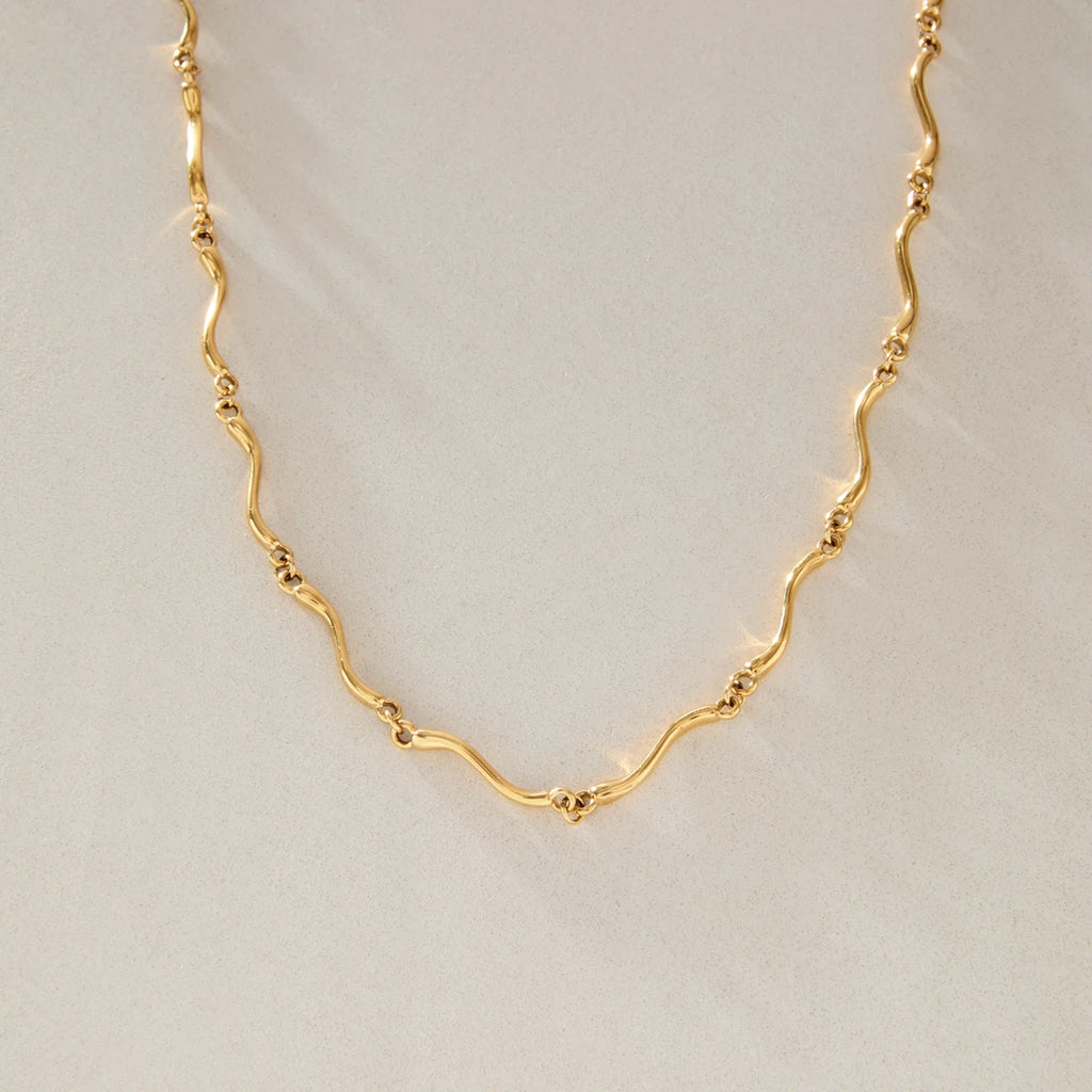 KIKA Classic Wave Shape Chain Necklace For Women Minimalist 18K Gold PVD Plated Stainless Steel Necklace Fashion Jewelry Gift