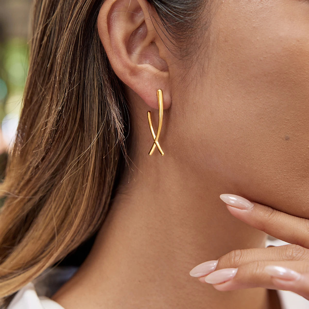 Minimalist Geometric Lines Cross Chain Earring