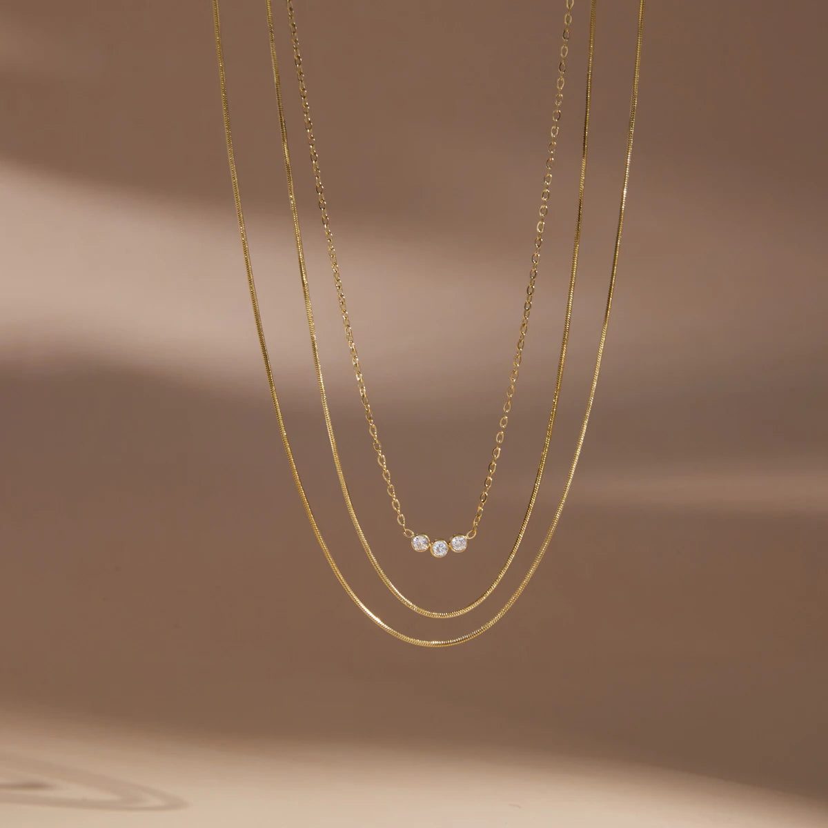 Kika Classic Round Zircon Smile Shape Pendant Necklace