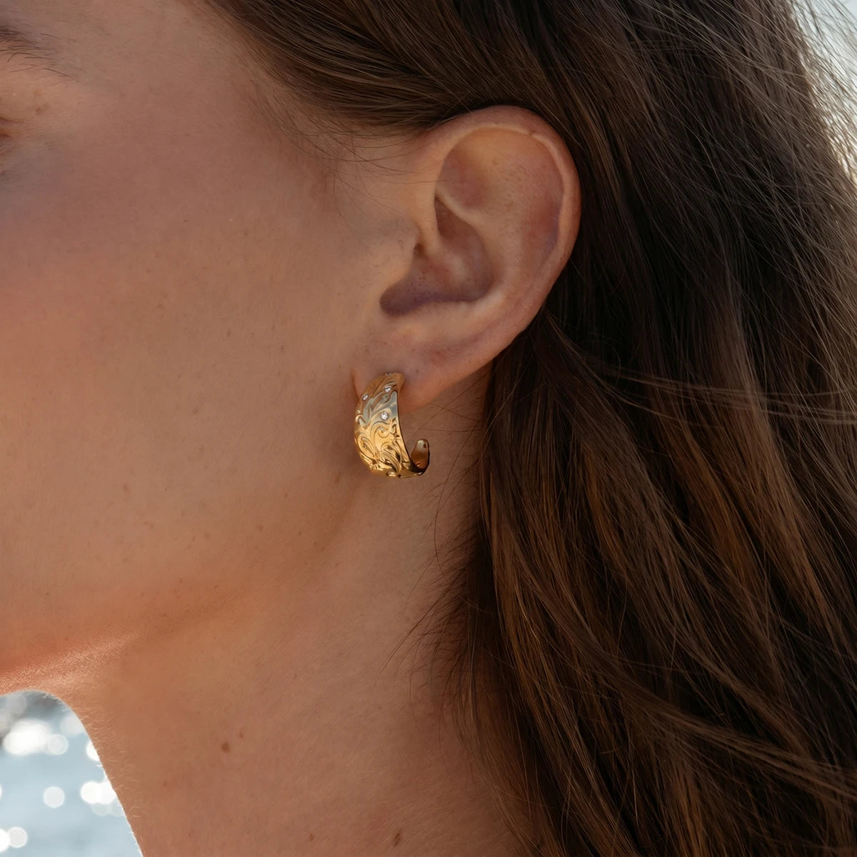 Kika Vintage Geometric C Shape Stud Earrings