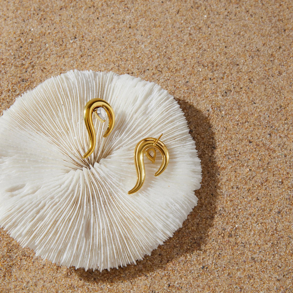 KIKA Delicate Wavy Lines Earrings  PVD Gold Plated Stainless Steel 316L
