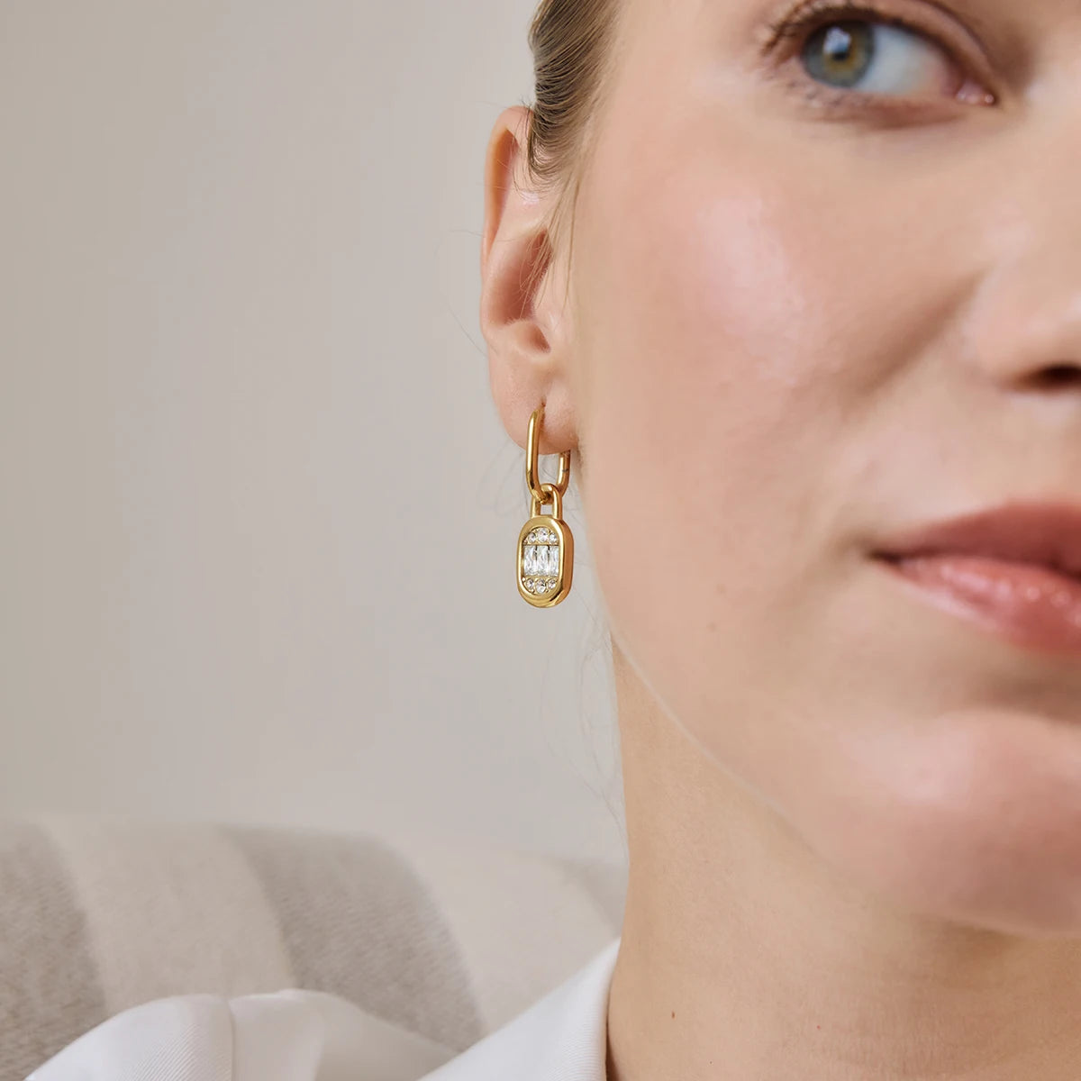KIKA Delicate Crystal Lock Drop Earrings For Women Minimalist 18K Gold PVD Plated Stainless Steel Earrings Fashion Jewelry
